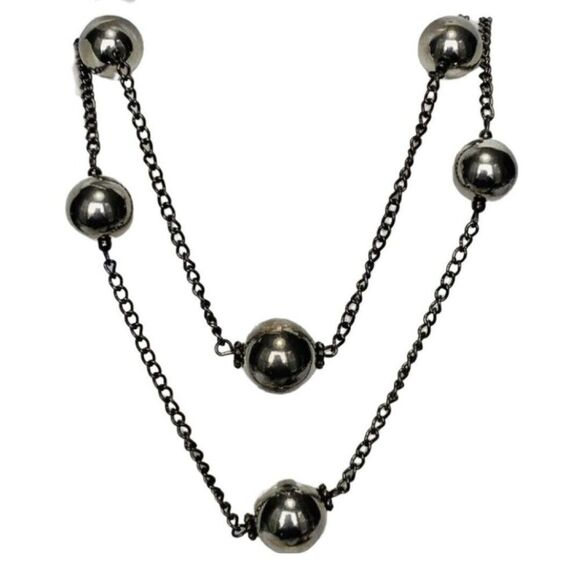 Vintage Women’s Gunmetal 2 Tier Layered Large Beaded Station Necklace 23” - Picture 6 of 6